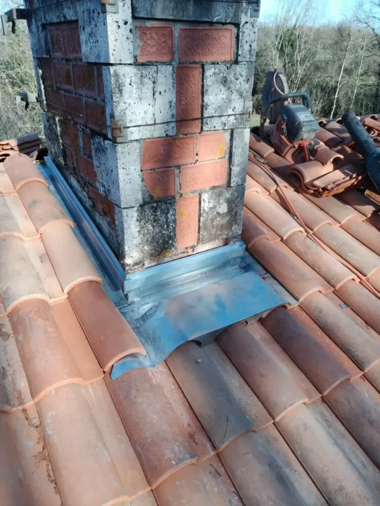 remplacement-gouttiere-zinc-royan